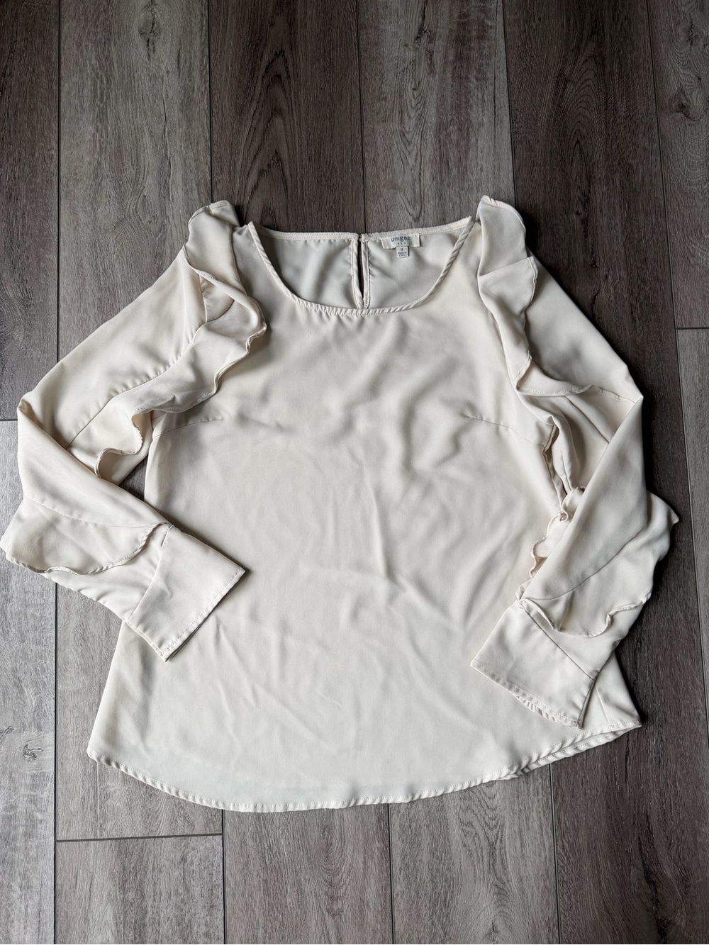 Umgee Cream Feminine Flowy Ruffle Sleeve Blouse